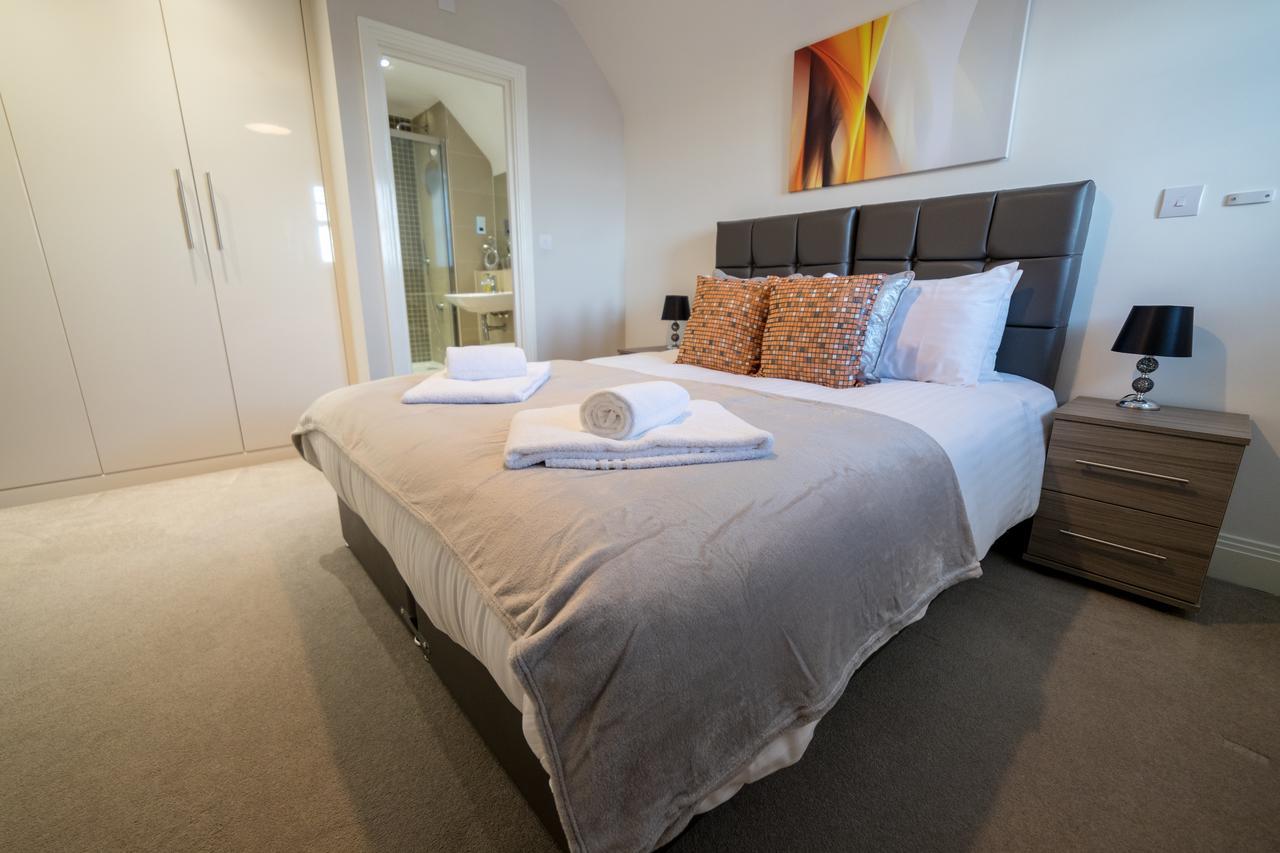 Helios Court Penthouse Serviced Apartment By Ferndale ميدينهيد المظهر الخارجي الصورة