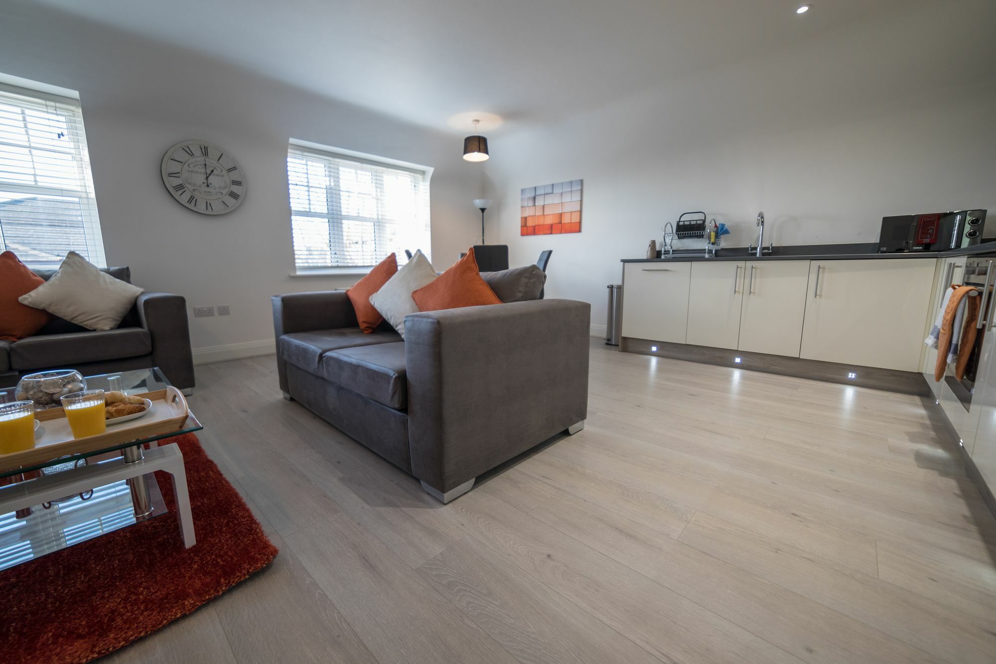 Helios Court Penthouse Serviced Apartment By Ferndale ميدينهيد المظهر الخارجي الصورة