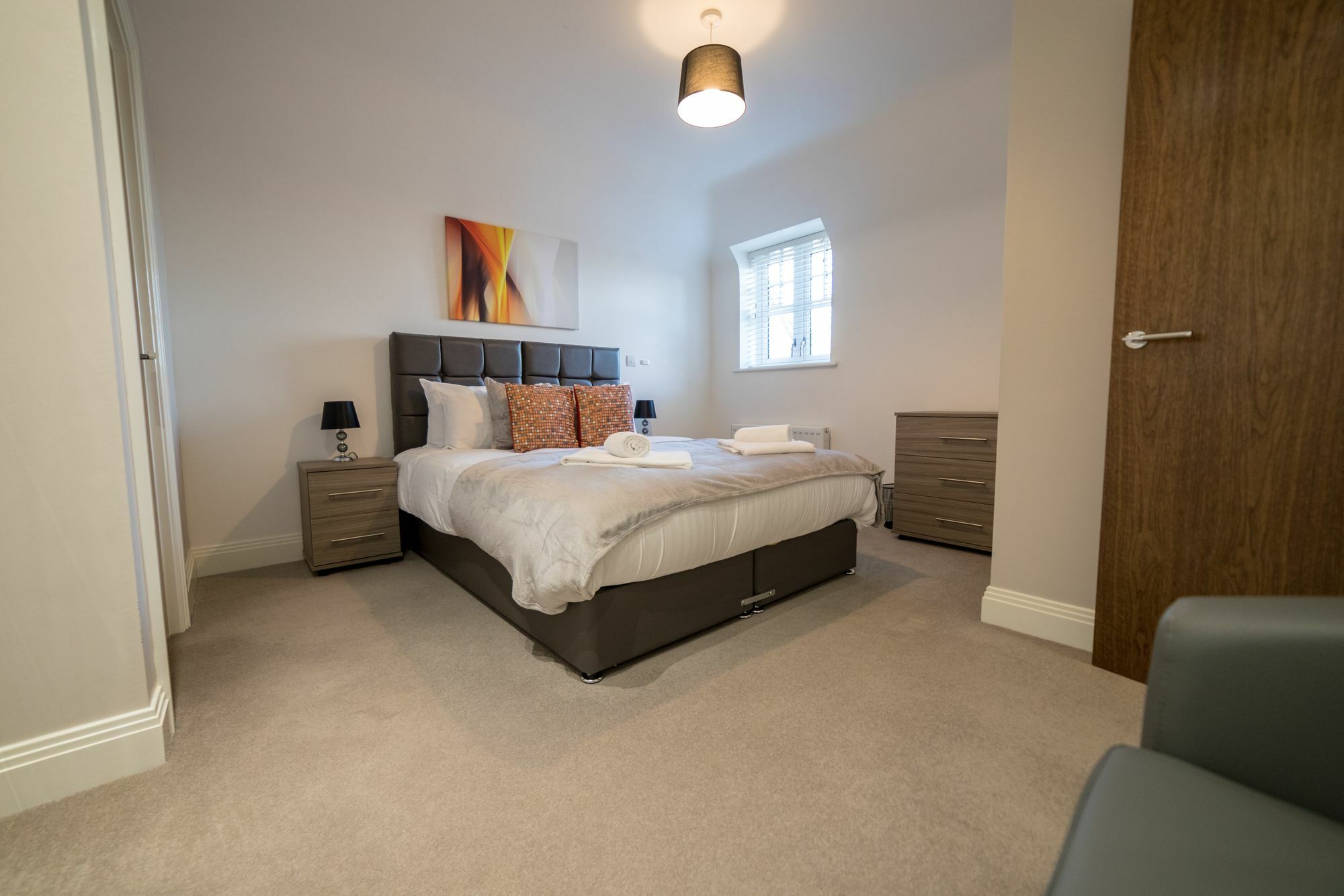 Helios Court Penthouse Serviced Apartment By Ferndale ميدينهيد المظهر الخارجي الصورة